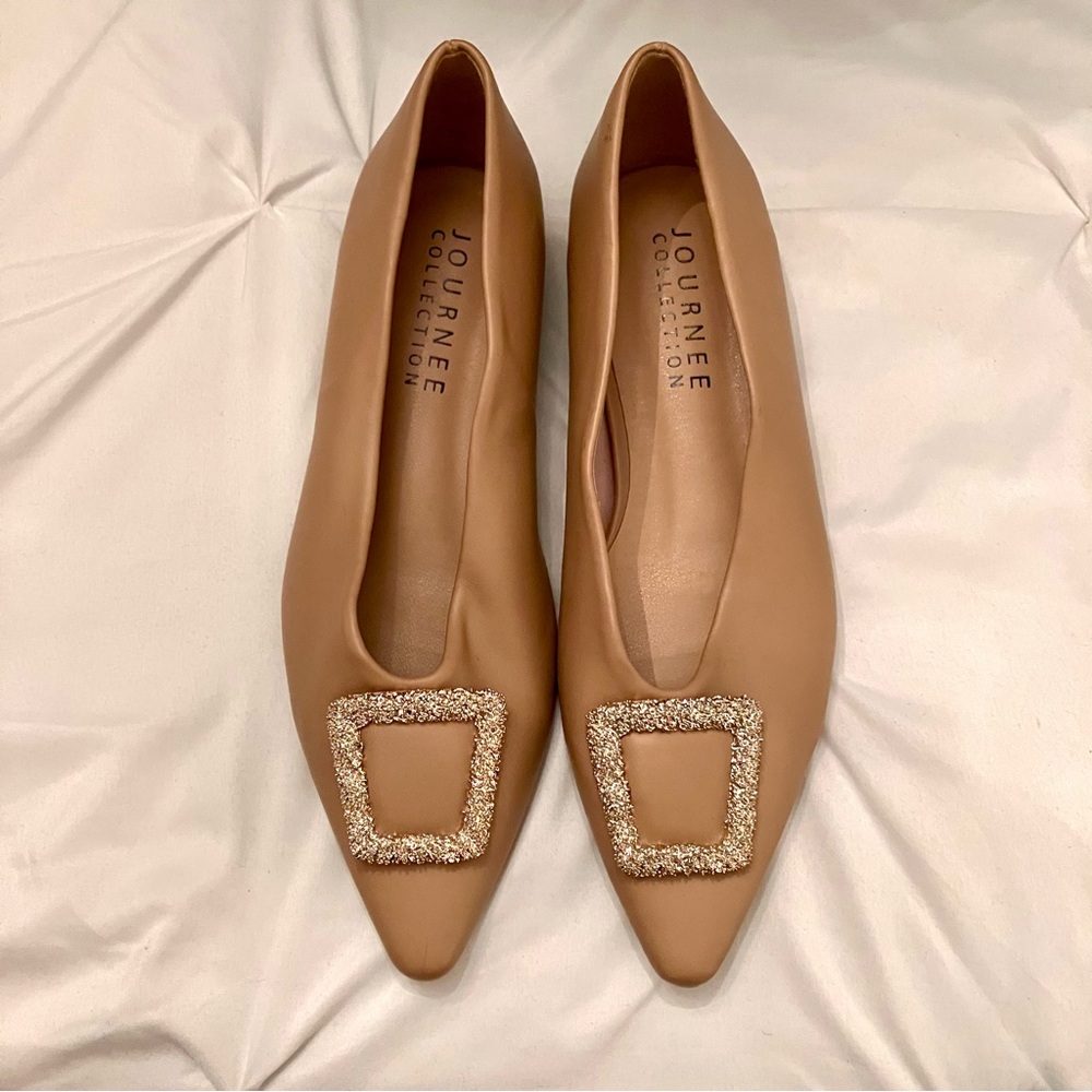 Journee Collection Elowen Women's Tru Comfort Foam™ Tan Flats